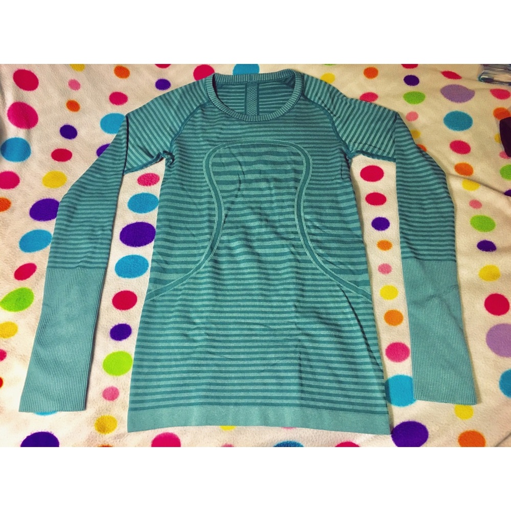 Lululemon Swiftly Tech Long Sleeve, size 4